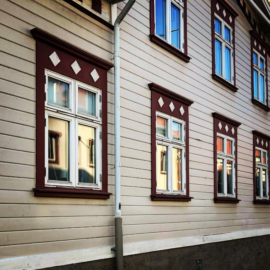 Hotell Gaestis Varberg Extérieur photo